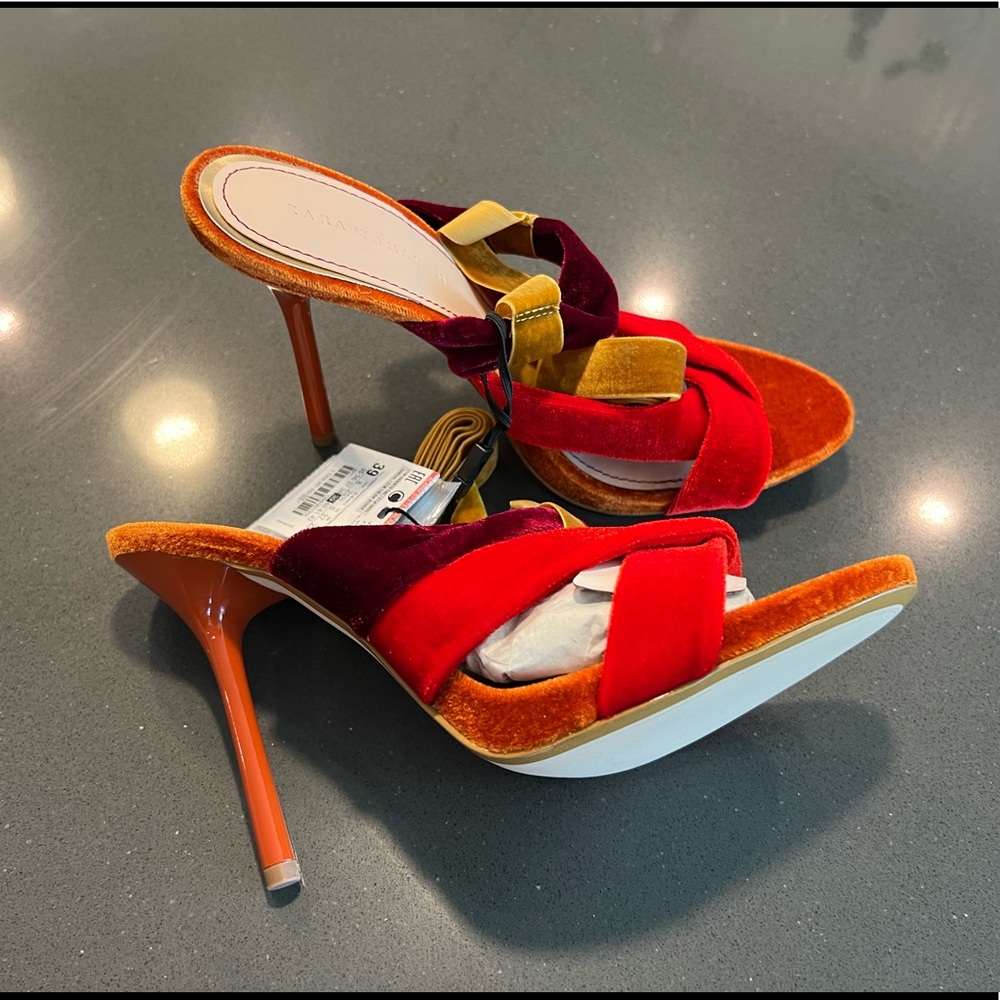 New Zara sandals